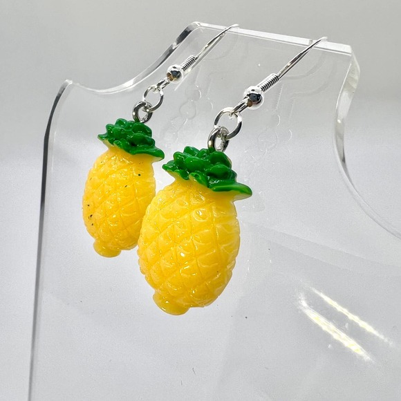 Pineapple Earrings - Fruit Earrings - Food Earrings - Snack Earrings - Picture 2 of 8